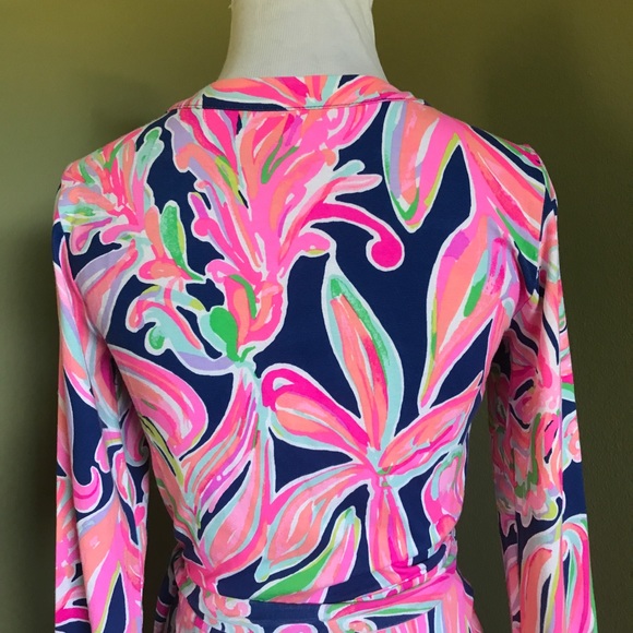 Lilly Pulitzer Tiki Wrap Romper Size XS - Picture 5 of 8